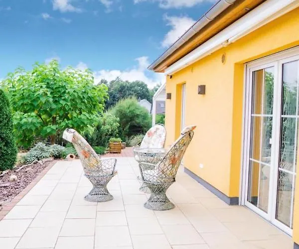 Haeuschen Am Waldrand بيت للعطل