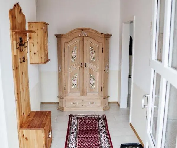 Haeuschen Am Waldrand بيت للعطل تويبيتز